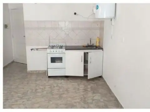 Charrua  Al  700 , Piso 0