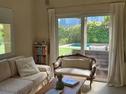 Casa en Alquiler Temporal de 4 dormitorios