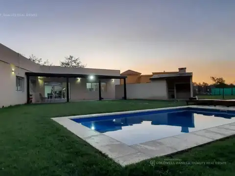 Casa en Venta en El Cantón - Barrio Islas, USD 220.000