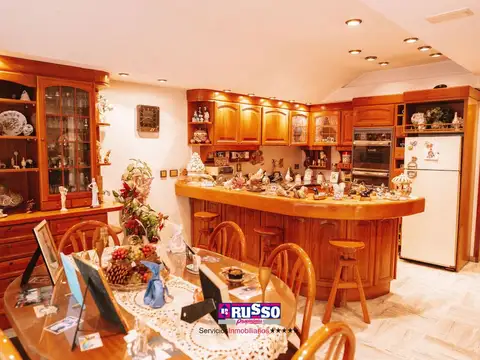 Casa en Venta en San Justo, USD 1.200.000