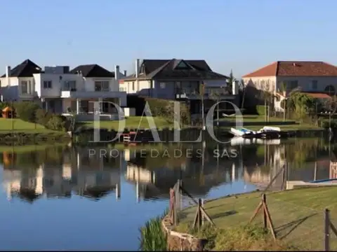 Terreno en Venta de 947,0 m2