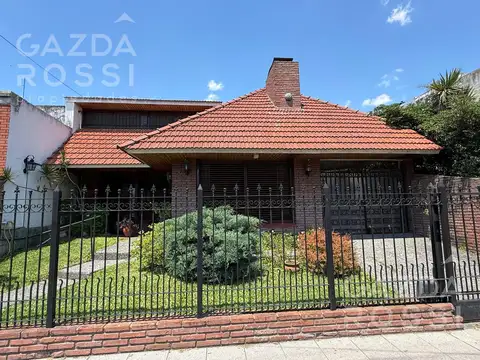 Casa en venta en Burzaco