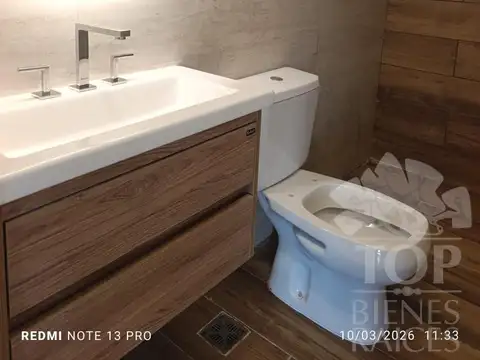 EL NAUDIR CASA AL AGUA