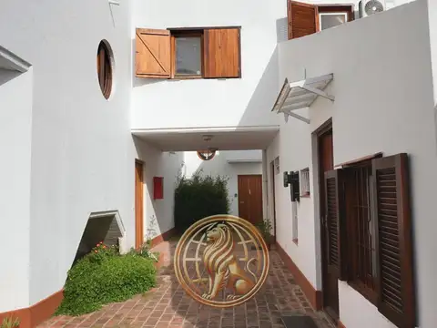 Depto Tipo Casa en Venta de 4 ambientes
