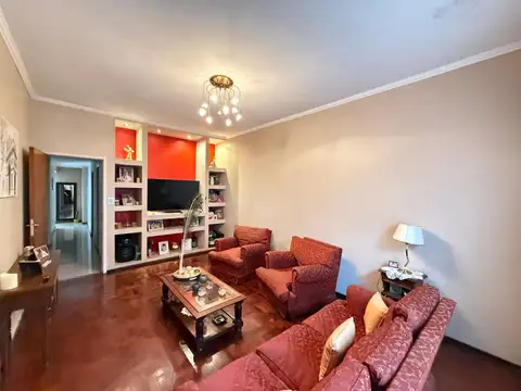 Casa 4 ambientes con 3 baños