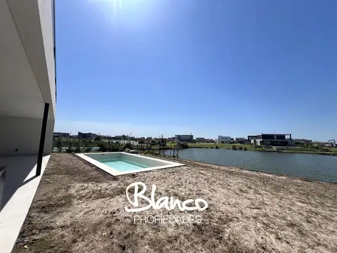 Casa en Alquiler de 4 dormitorios