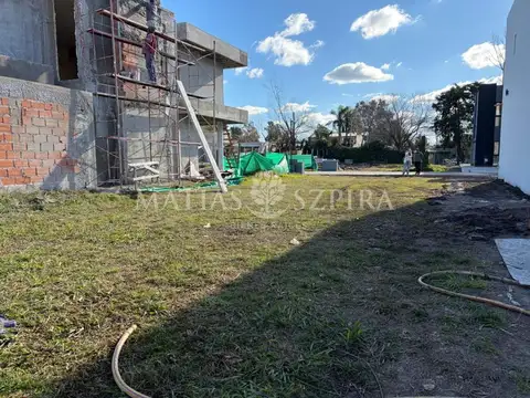 Terreno en Venta en Villa Gobernador Udaondo, USD 70.000