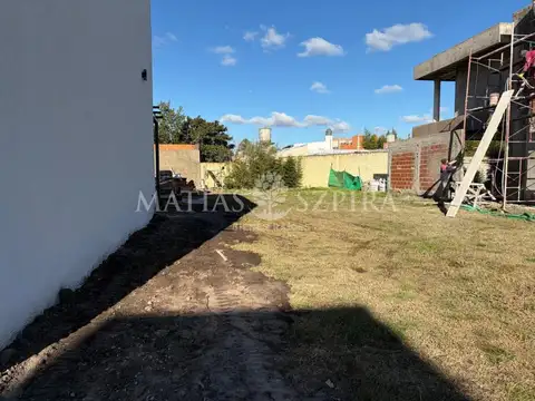Ignacio Alsina al 4000, Complejo La Faustina