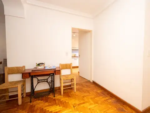 Depto Tipo Casa 4 ambientes con 2 baños