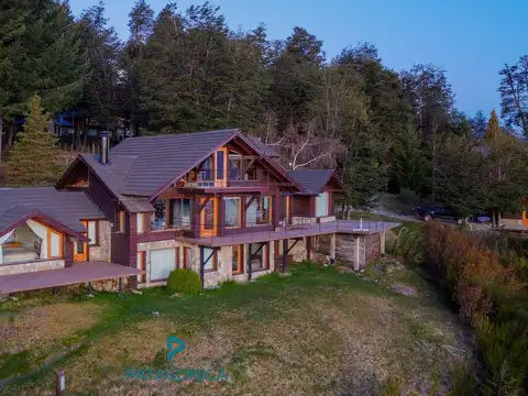 Casa 5 ambientes con 3 baños