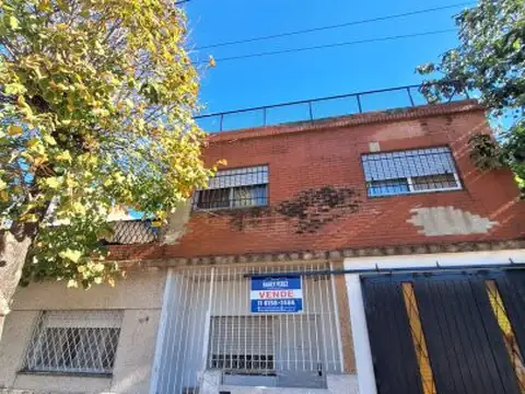 VENDO CASA 5 AMB.VILLA SARMIENTO