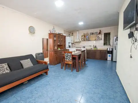 Depto Tipo Casa en Venta de 4 ambientes