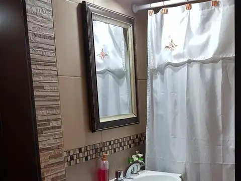 EXCELENTE CASA QUINTA EN BRANDSEN PCIA BS. AS.