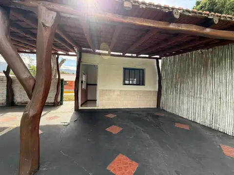 Local en Alquiler en Las Chacras, $ 220.000