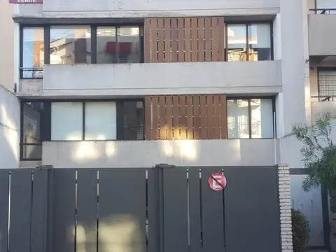 DEPARTAMENTO CON COCHERA EN CASTELAR - EXCELENTE UBICACIÓN