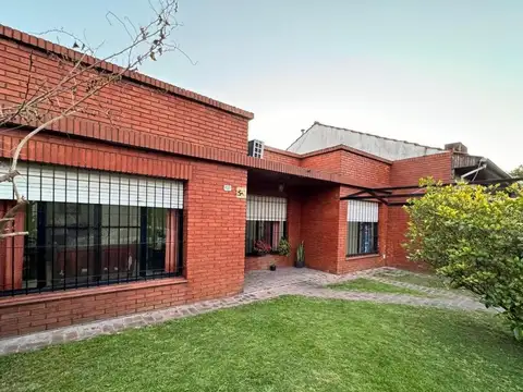 Venta casa en Bella Vista