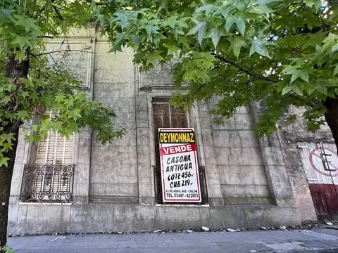 Lavalle 35 entre 12 de Abril y San Martín