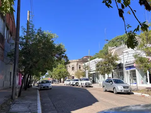 Casa 5 ambientes con 1 baño