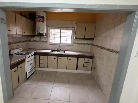 Alquiler PH 3 Ambientes en Ramos Mejia SIN EXPENSAS