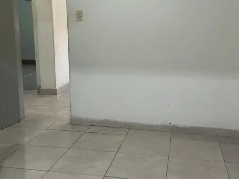 Depto Tipo Casa en Alquiler en Ramos Mejia Norte, $ 700.000