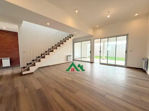 Casa en venta a estrenar de 2 dormitorios en Manantiales