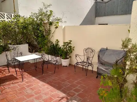 DEPTO 5 AMB AMPLIOS 170 METROS CON PATIOS EN BALVANERA