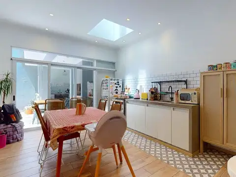 Casa en PH en VENTA en Tolosa 2 dorm. y patio
