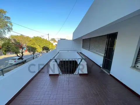 Casa en Alquiler de 3 dormitorios