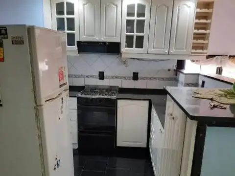 Leandro Nicefro Alem 818