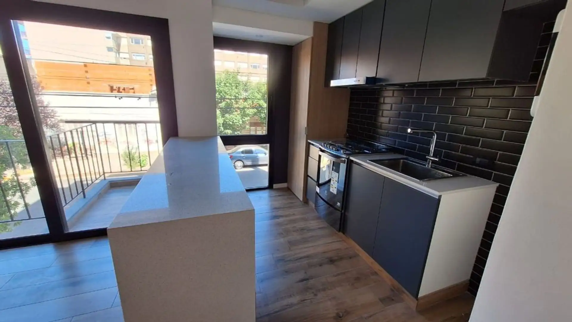 Dpto 2 amb, 49m² con cochera y baulera — Primera Junta