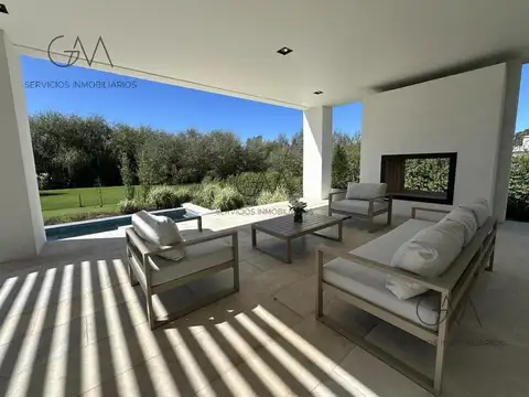 Casa en Venta de 5 dormitorios