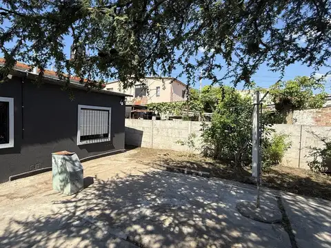 Venta de casa, APTO CREDITO, Salvador M del Carril al 800, Jose c Paz