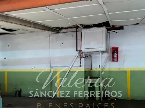 Cochera en Venta con acceso Ascensor