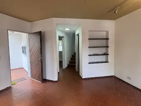 Depto Tipo Casa 4 ambientes con 1 baño