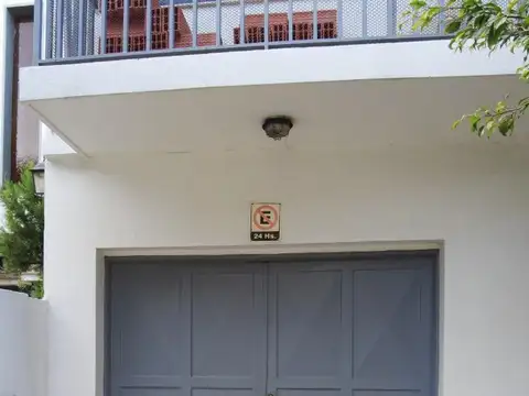Cochera cubierta en venta en Villa Luzuriaga