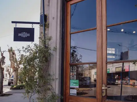 Hermoso local a la venta en muy buena ubicación.