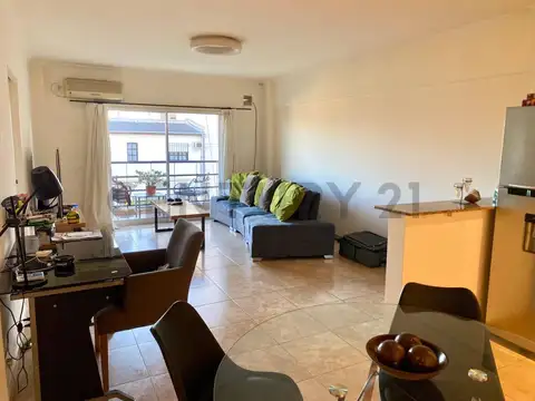 Departamento 2 ambientes con balcon y parrilla en venta Villa Pueyrredon
