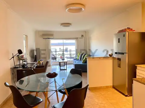 franco 2400, Piso 3