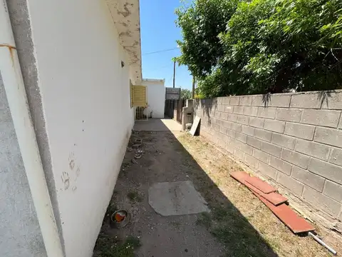 Casa 5 ambientes con 2 baños