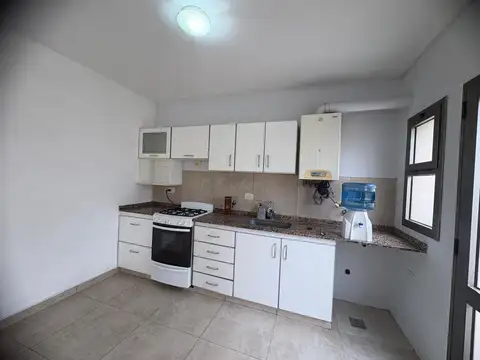 Departamento en Alquiler con 1 cocheras