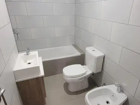 Hermoso monoambiente con balcon - Liniers