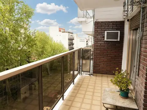 Departamento 5 ambientes con 2 baños
