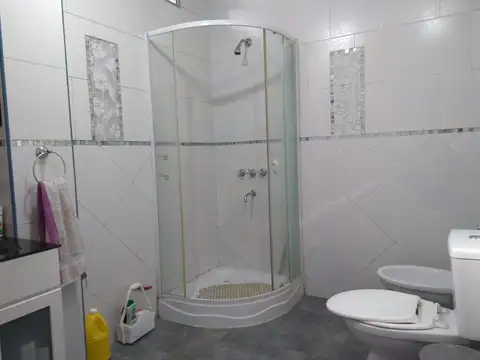 VENTA CASA MULTIFAMILIAR RAFAEL CASTILLO TERRENO