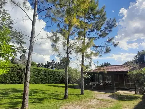 SDA. Venta casa,  quincho y pileta,  Parque Sakura, Machado al 600,  Exaltación de la Cruz