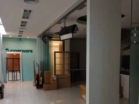 Local en Alquiler Via Púb.