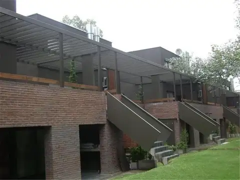 Venta. Loft 45m2.Complejo  Aparts del Pinazo. SUM Pileta. Cochera. Parrilla. 