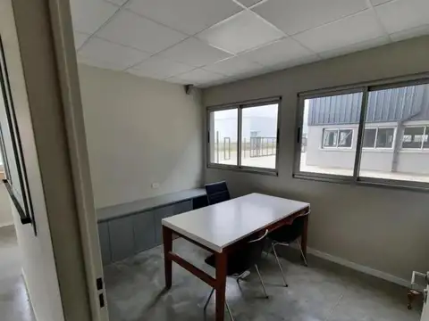 Galpon en Alquiler en Tristan Suarez, USD 13.400