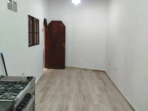 Depto Tipo Casa en Alquiler de 3 ambientes
