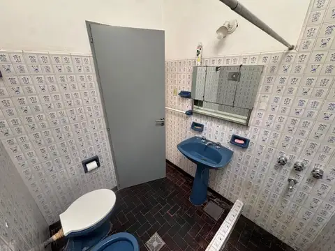 Depto Tipo Casa en Alquiler con 1 cocheras