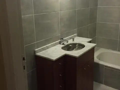 Departamento en Alquiler en Lanus Este, $ 890.000